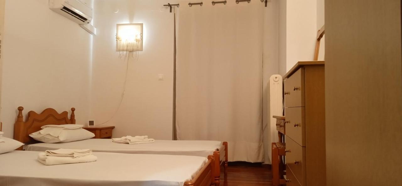 Studio In Athén Kültér fotó