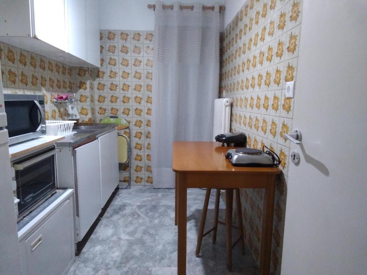 Studio In Athén Kültér fotó
